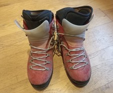 Scarpa Omega Plastic