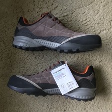 New & Boxed; Men's Size 9 UK